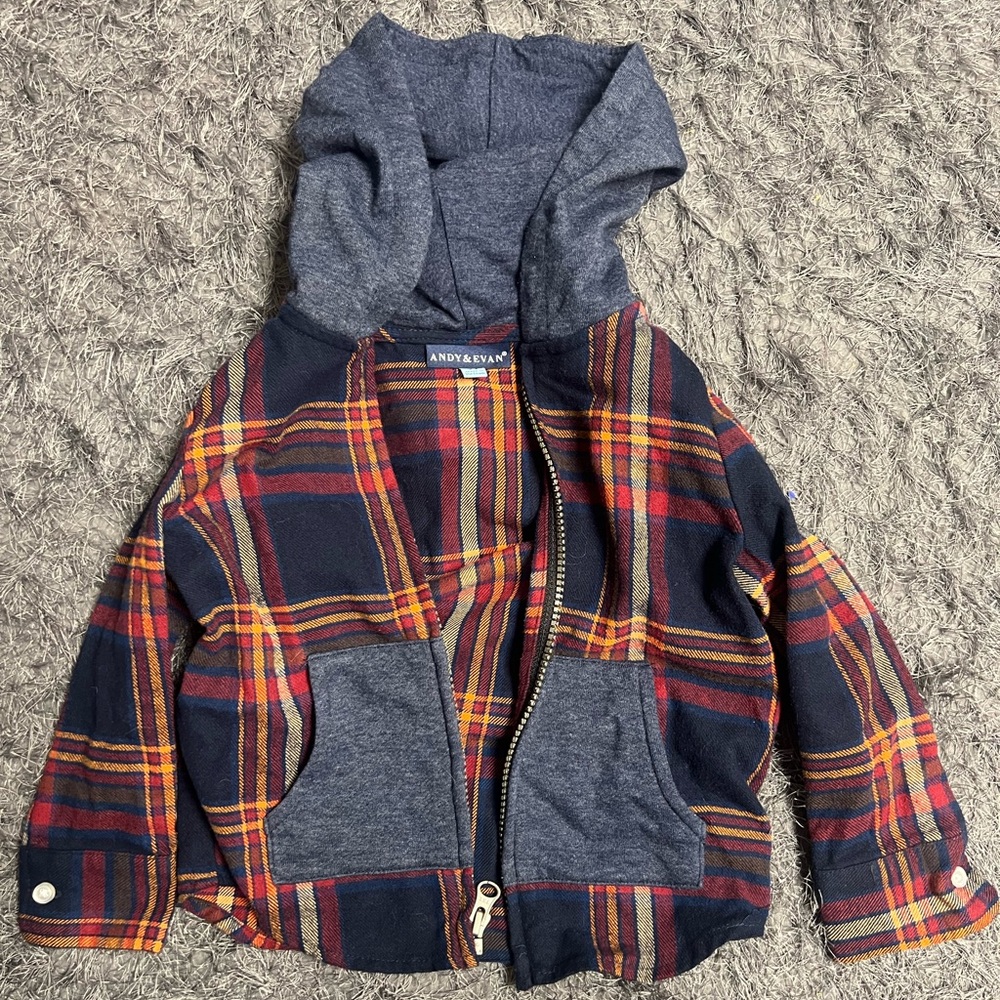 Toddler Hooded Flannel Zip-up Jacket!